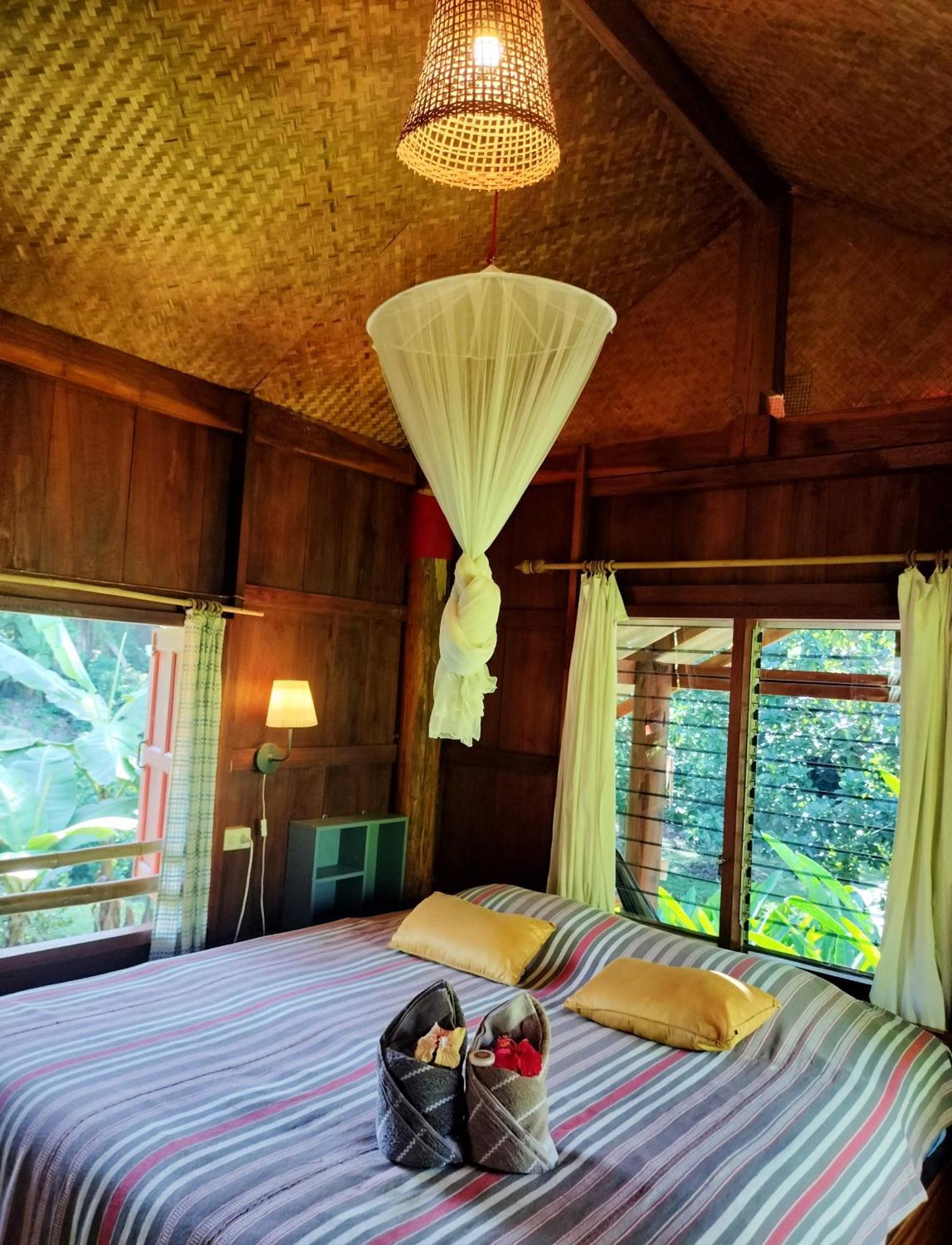 Pencave Homestay Pang Mapha Esterno foto